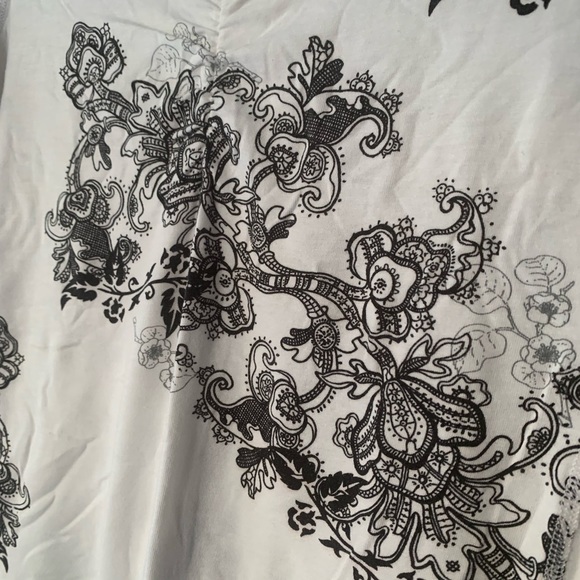 Lululemon long sleeve tee - Picture 2 of 6